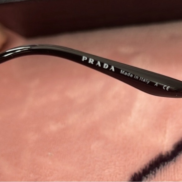 Prada’s Gold Butterfly Cat Eye Sunglasses SPR74V WITHOUT BOX - Picture 5 of 11